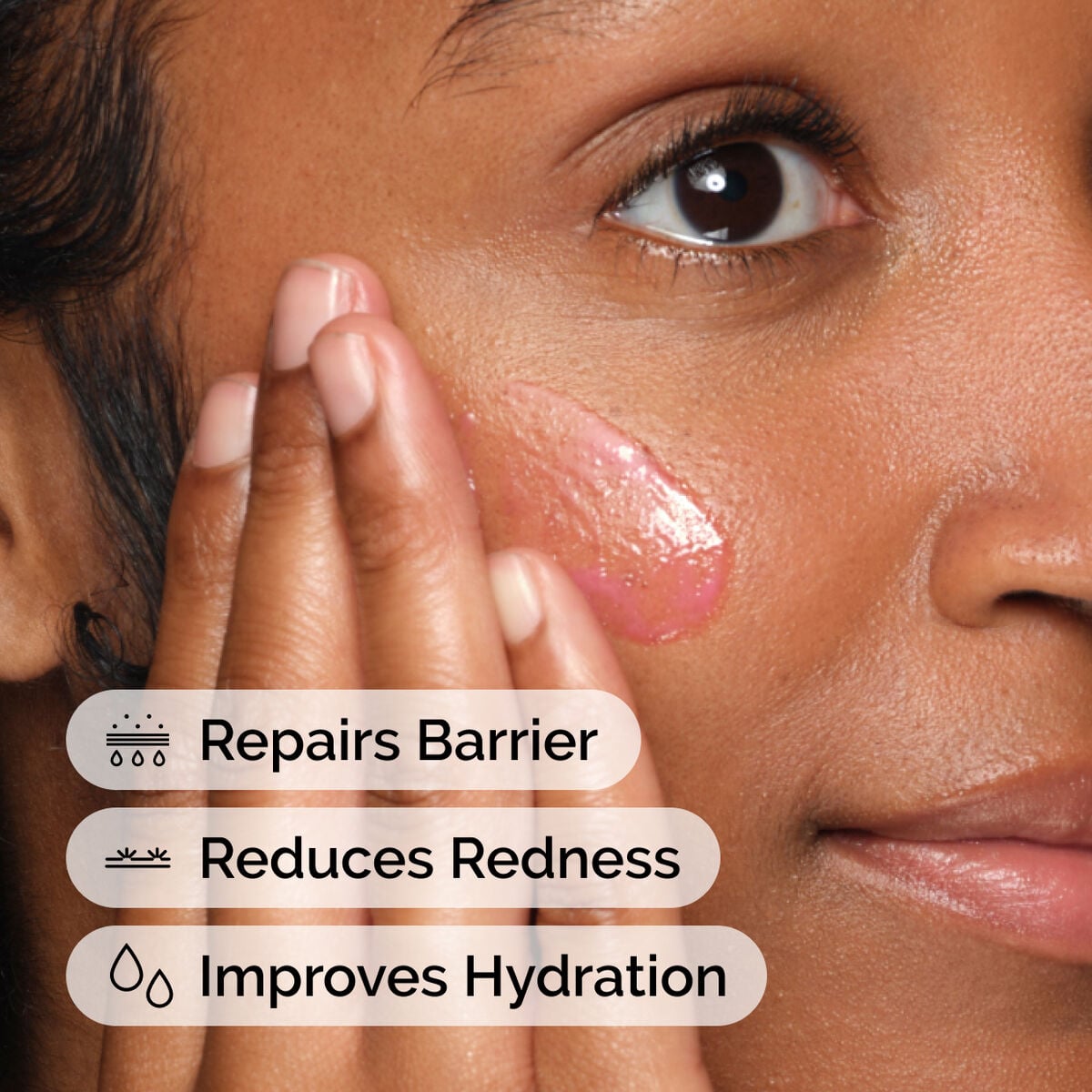 soothing-and-barrier-support-serum-t7 ord-soothing-barrier-support-serum-model-application-with-benefits.jpg