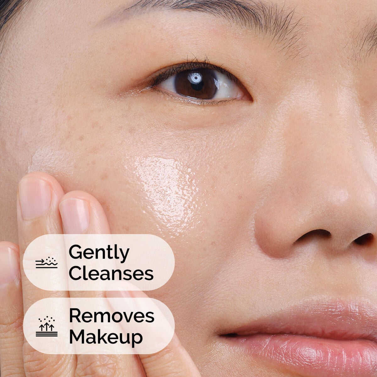 squalane-cleanser-z4 ord-squalane-cleanser-model-application-with-benefits.jpg
